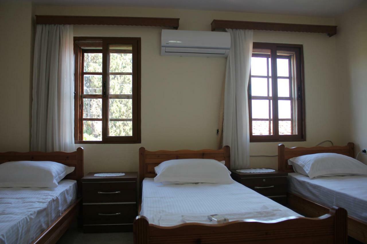 Guest House Toli Inside Berat Castle Exterior photo