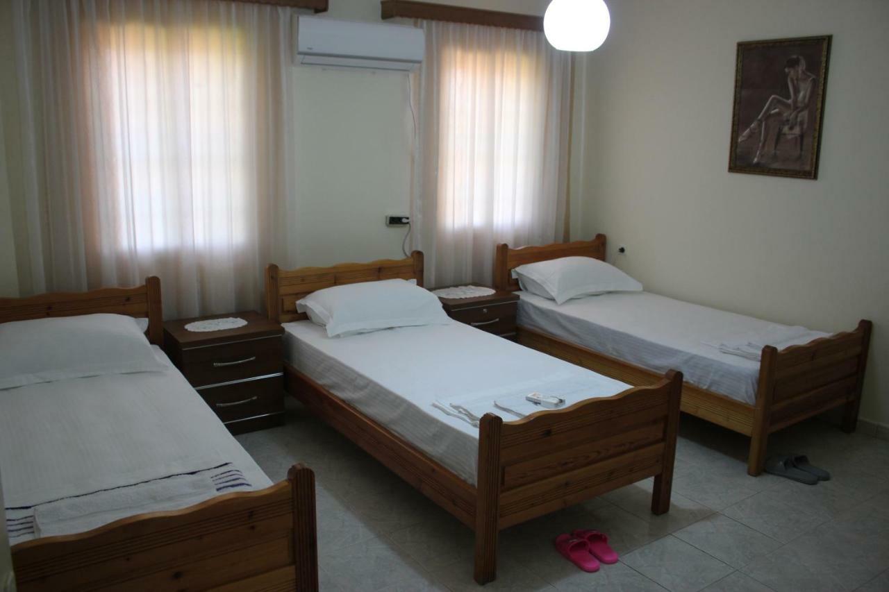Guest House Toli Inside Berat Castle Exterior photo