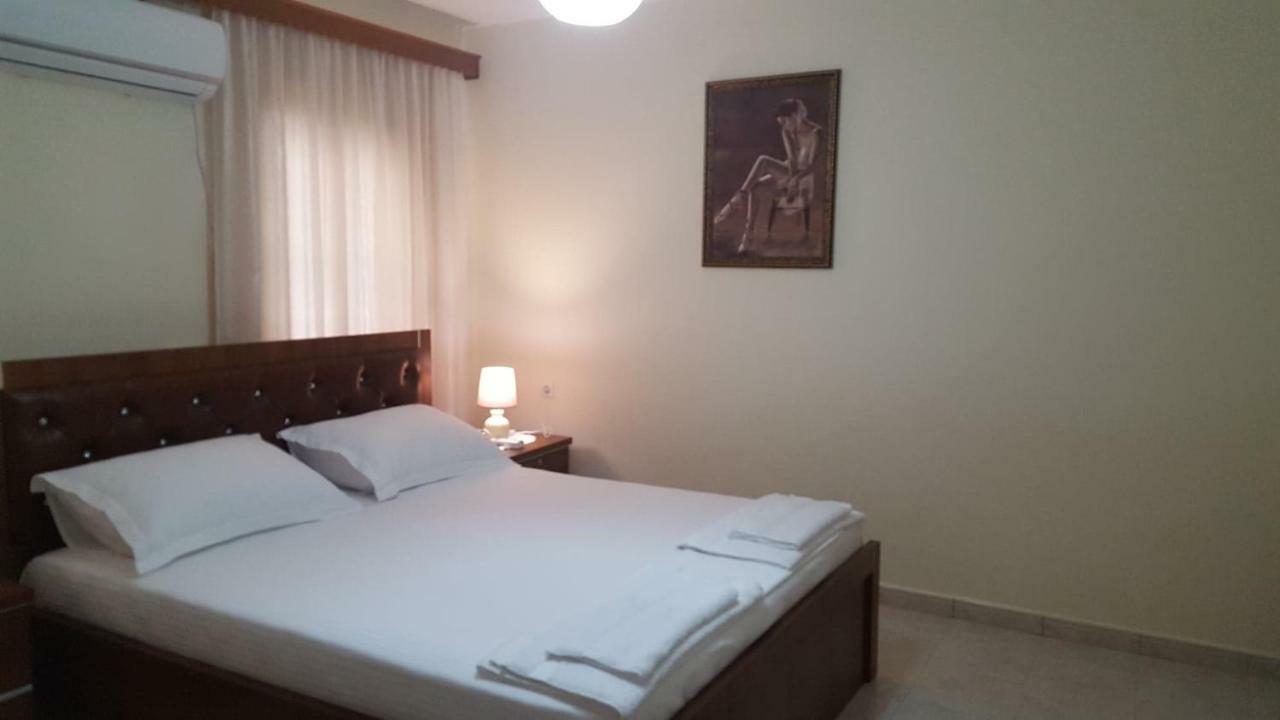 Guest House Toli Inside Berat Castle Exterior photo